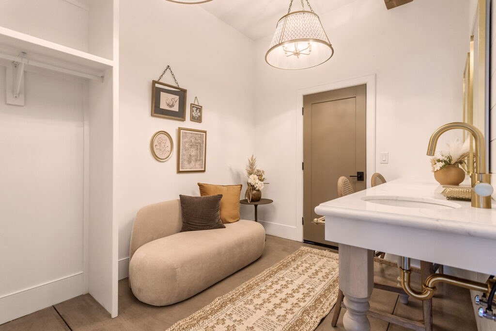 IMG_4417_v1.0-2000x1333